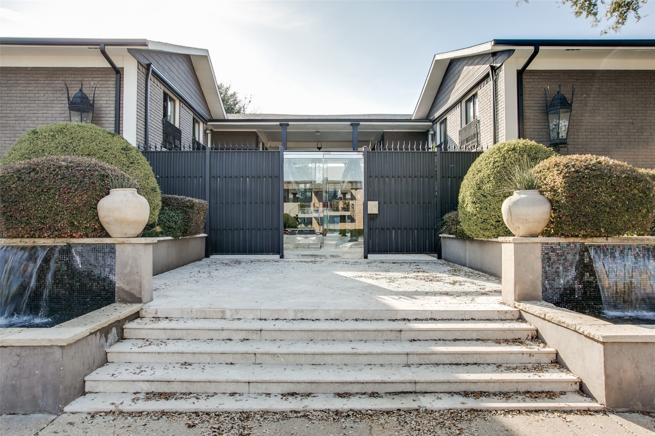 10201 Regal Oaks Drive Dallas TX 75230