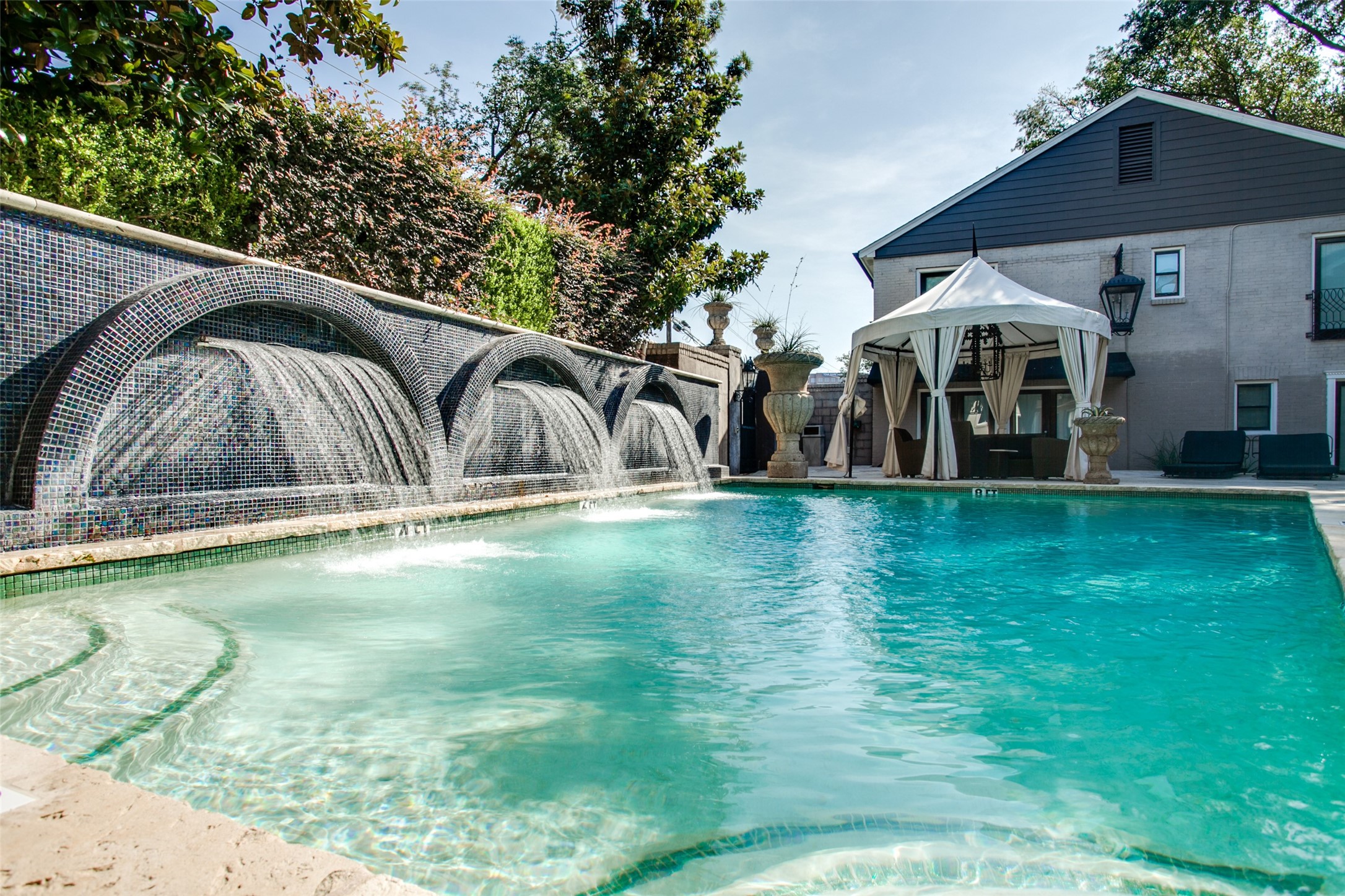 10201 Regal Oaks Drive Dallas TX 75230