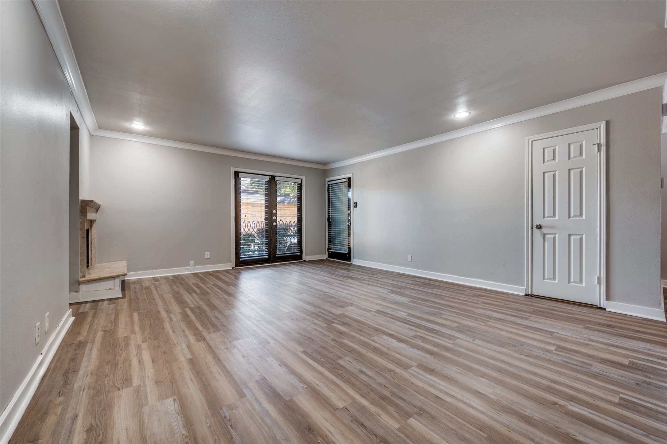 10201 Regal Oaks Drive Dallas TX 75230
