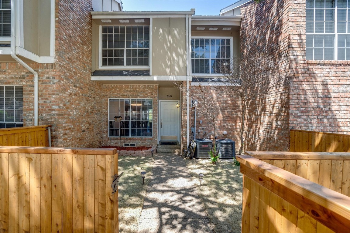 2309 Southlake Court Irving TX 75038