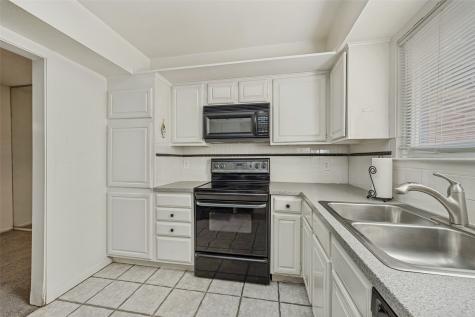 9814 Amberton Parkway Dallas TX 75243