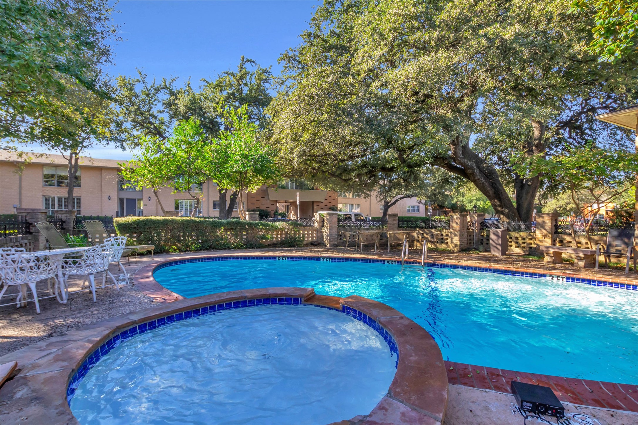 6127 Bandera Avenue Dallas TX 75225