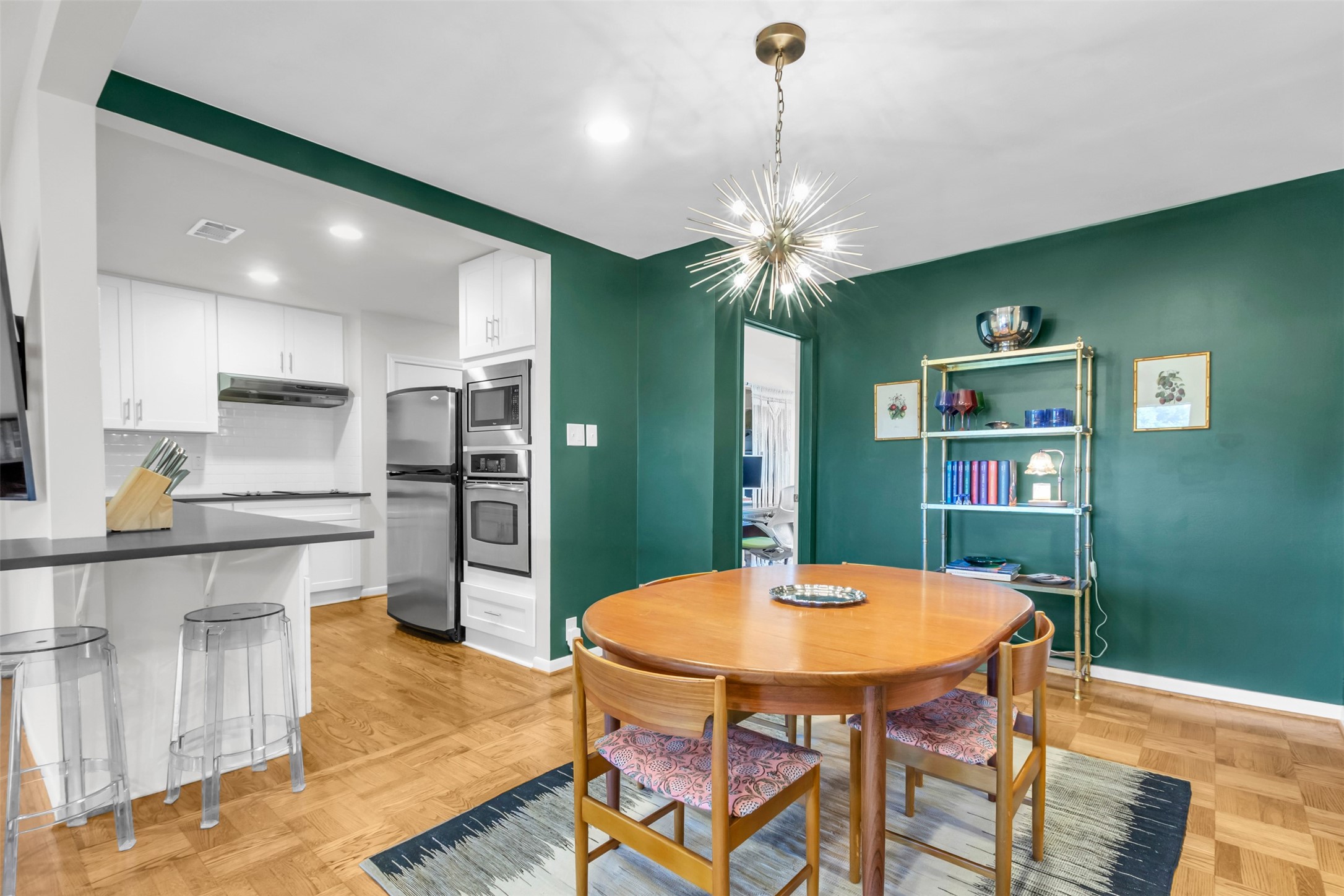 6127 Bandera Avenue Dallas TX 75225