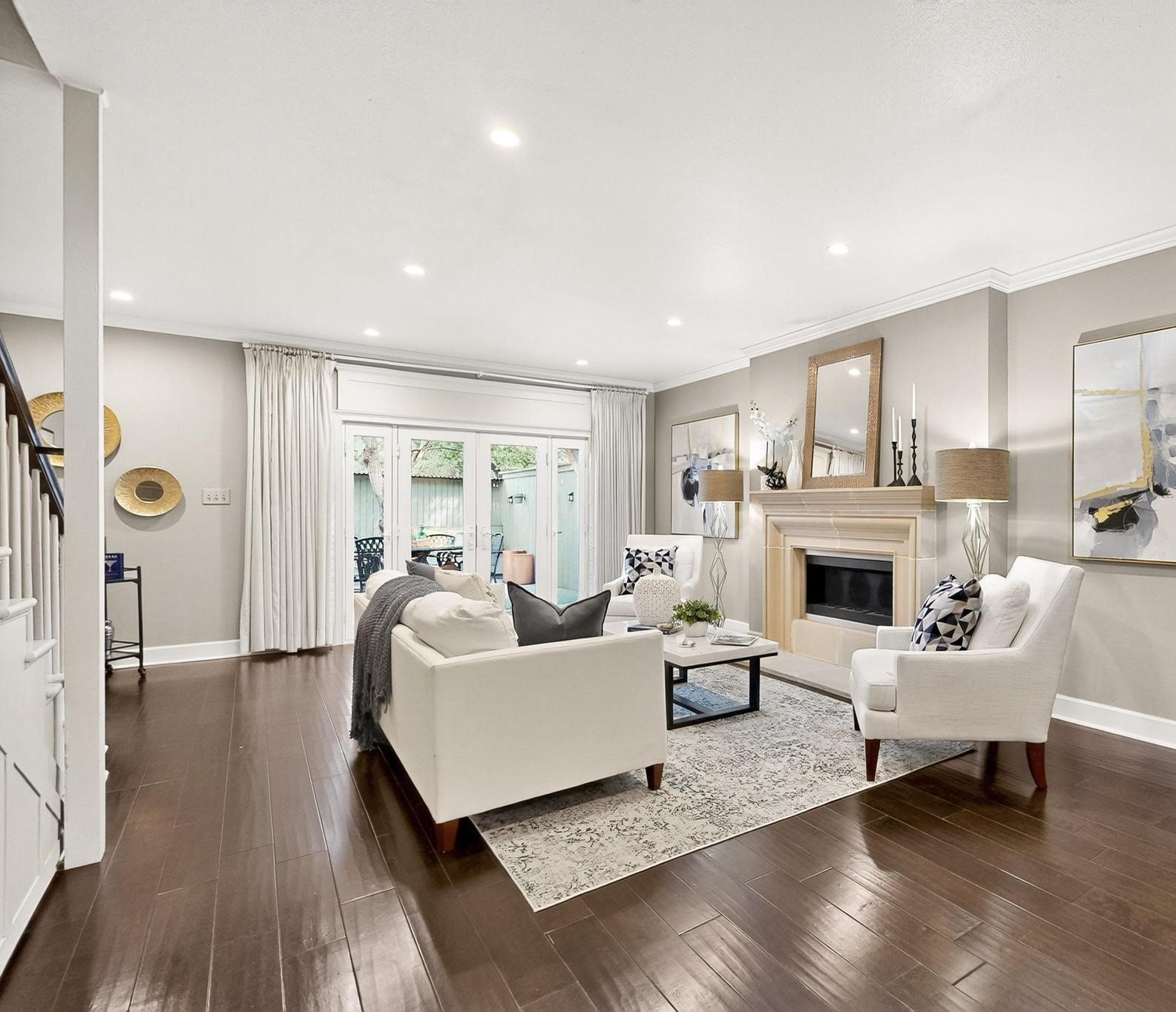 7526 W Northwest Highway Dallas TX 75225