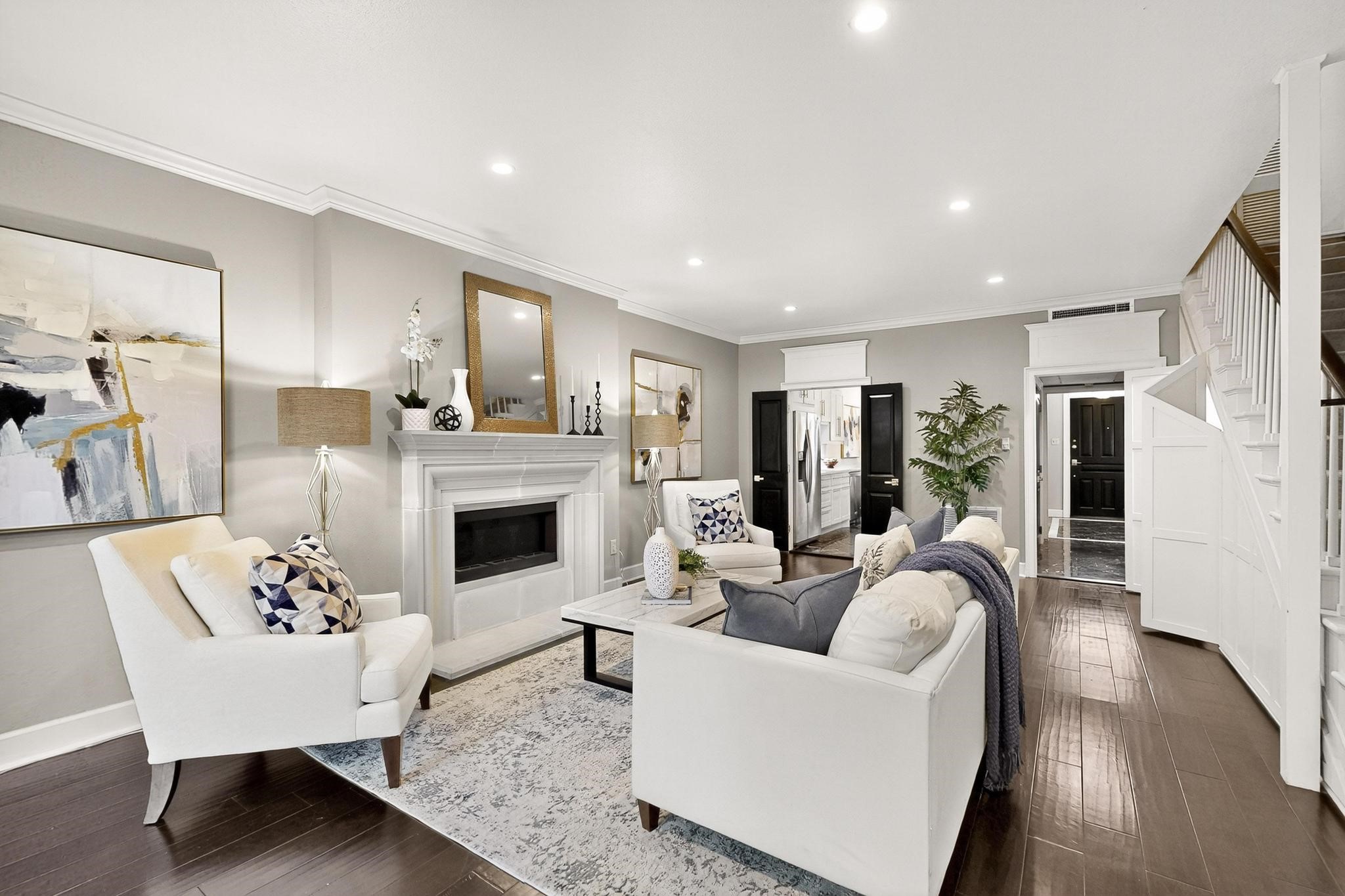 7526 W Northwest Highway Dallas TX 75225