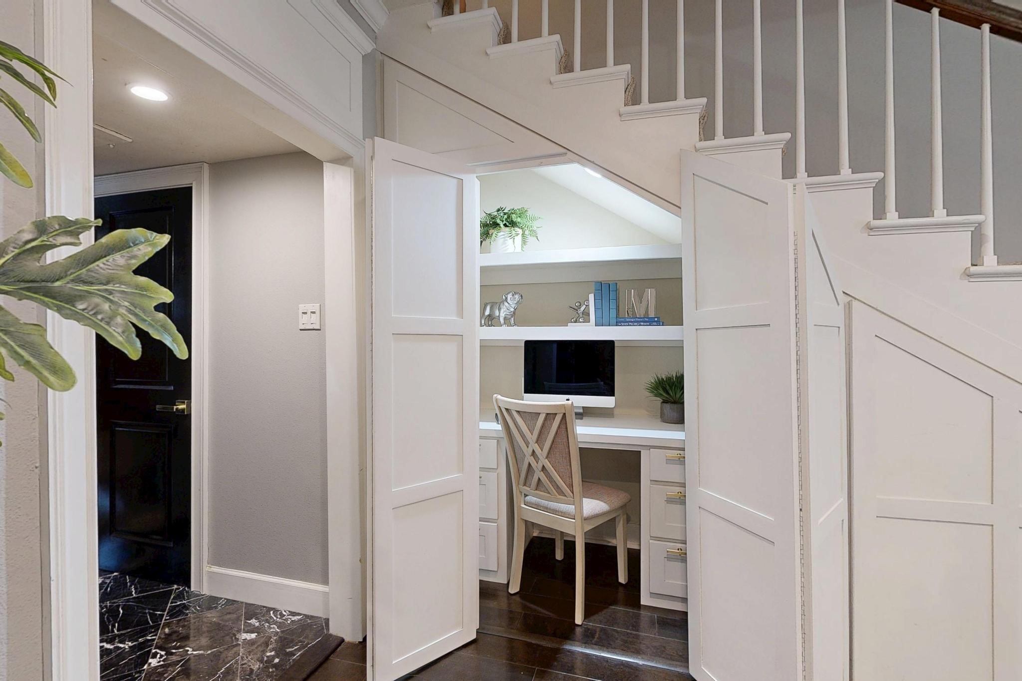 7526 W Northwest Highway Dallas TX 75225