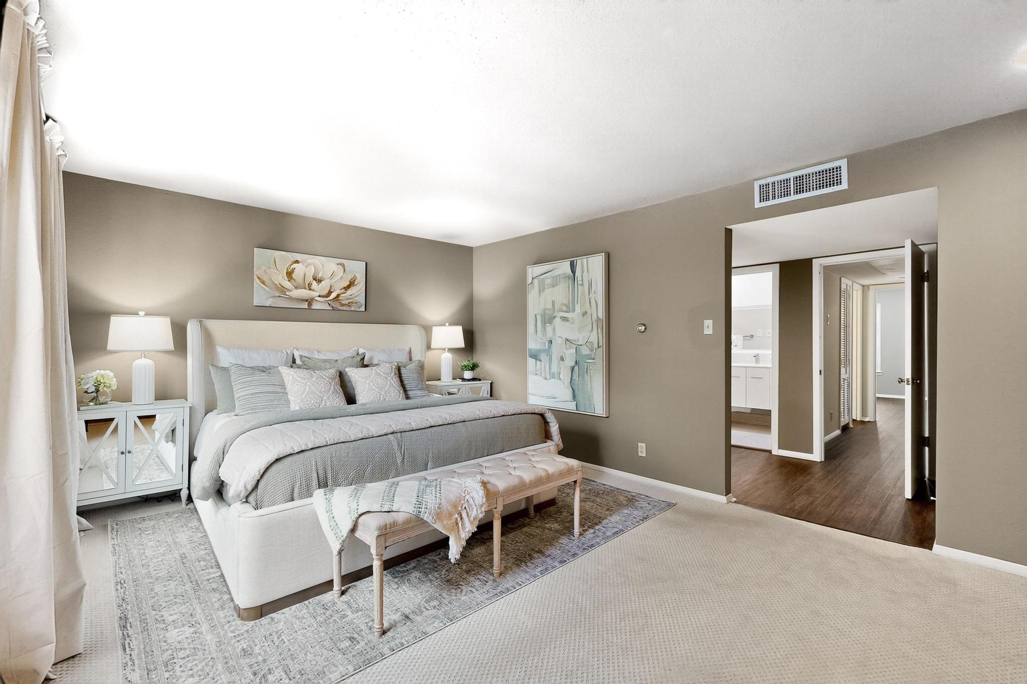 7526 W Northwest Highway Dallas TX 75225