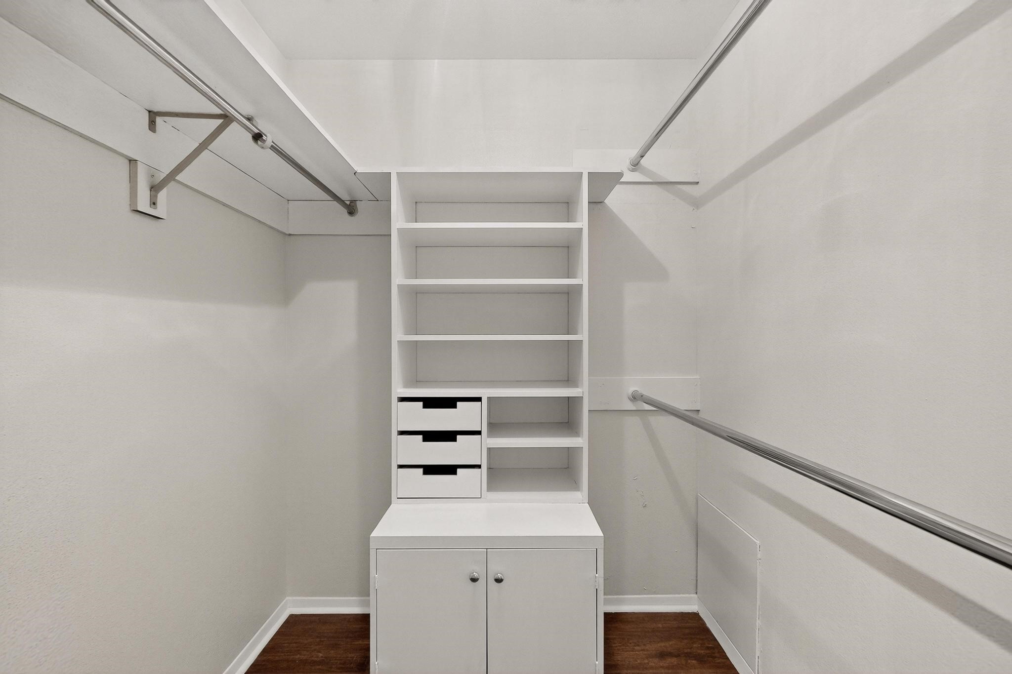 7526 W Northwest Highway Dallas TX 75225