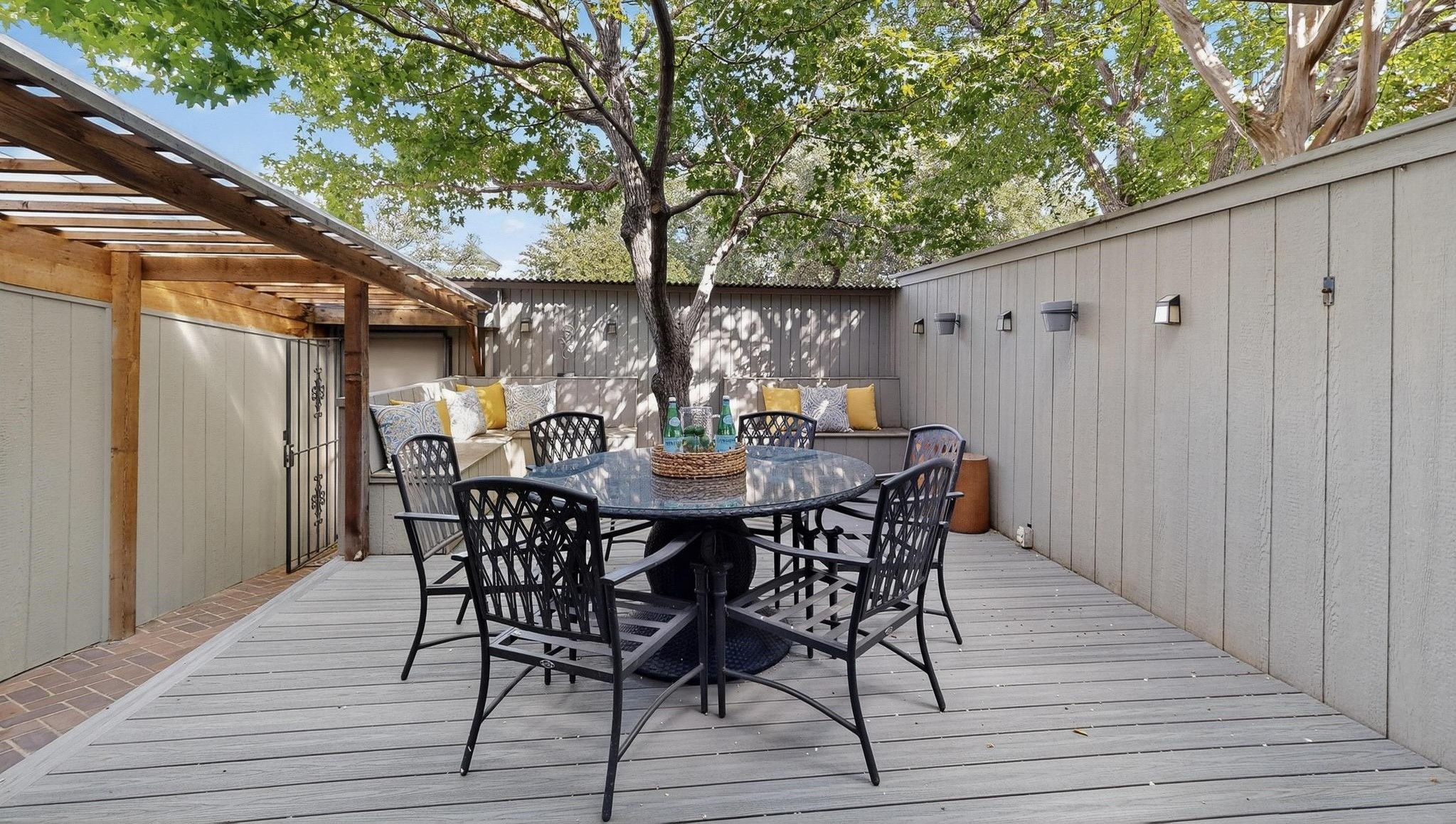 7526 W Northwest Highway Dallas TX 75225