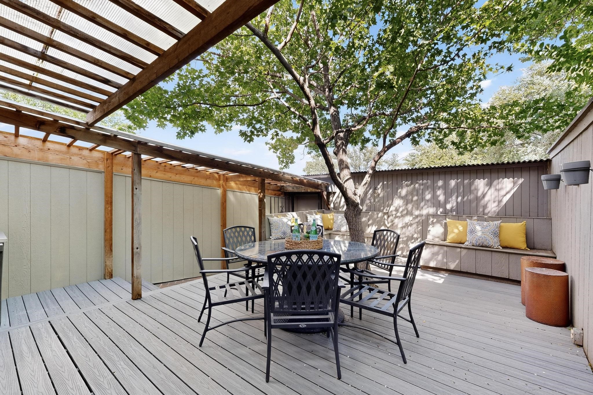 7526 W Northwest Highway Dallas TX 75225