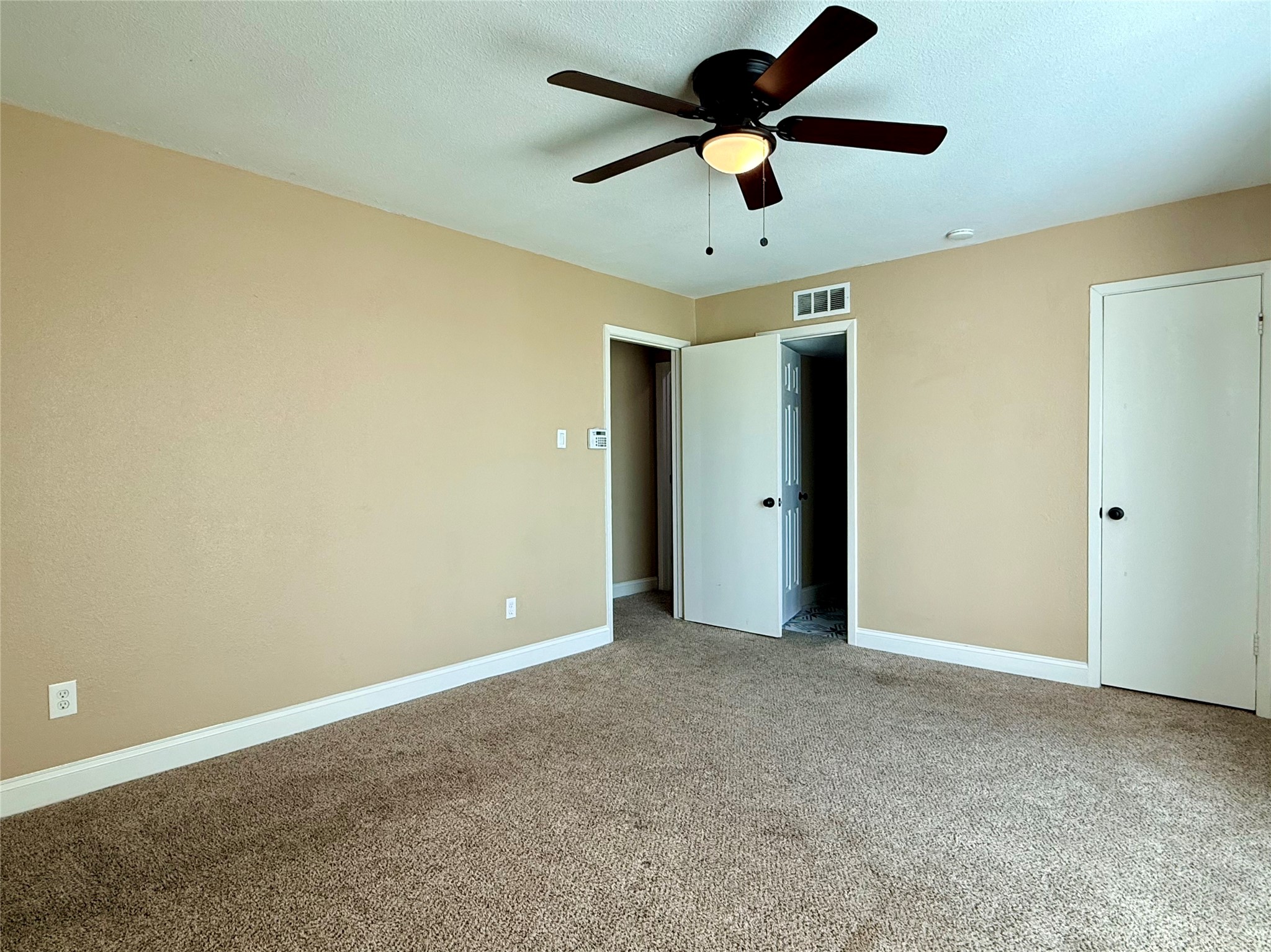12802 Midway Road Dallas TX 75244
