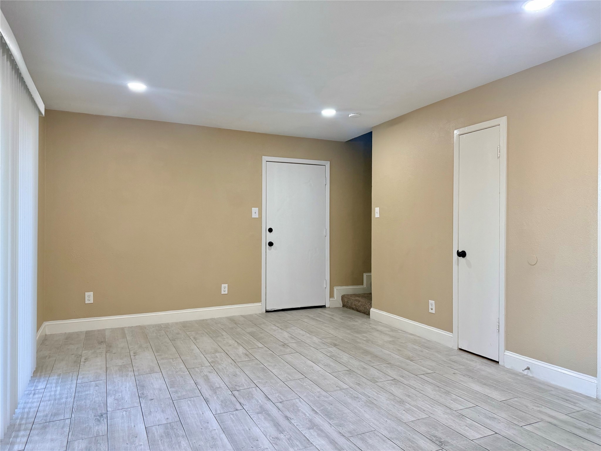 12802 Midway Road Dallas TX 75244