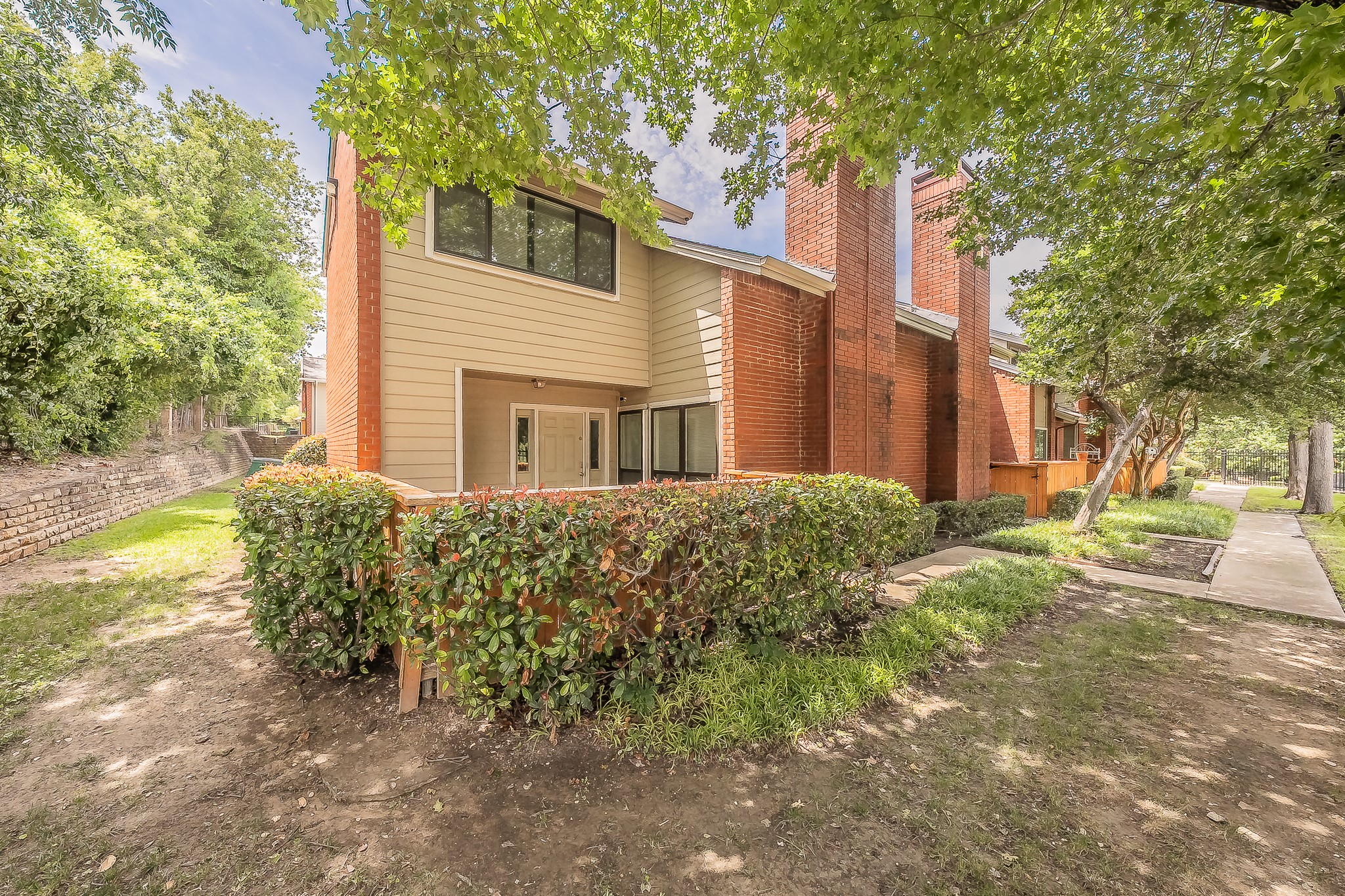 8404 Forest Lane Dallas TX 75243