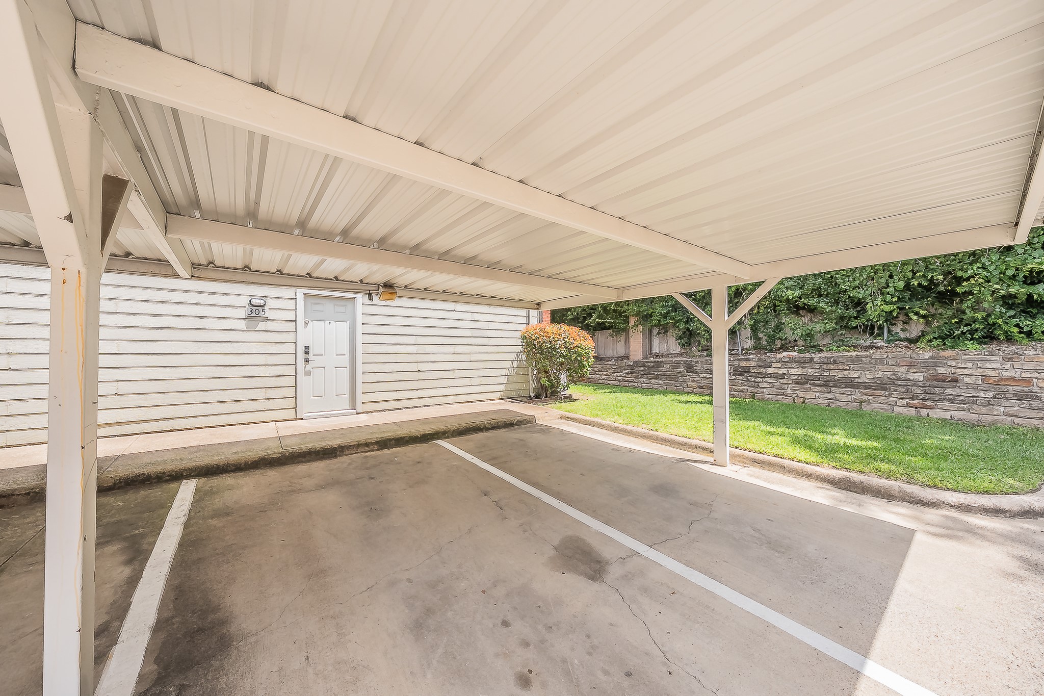 8404 Forest Lane Dallas TX 75243