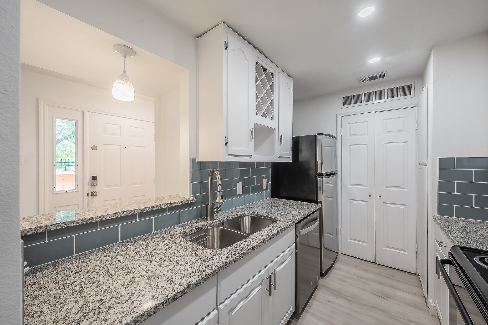 8404 Forest Lane Dallas TX 75243