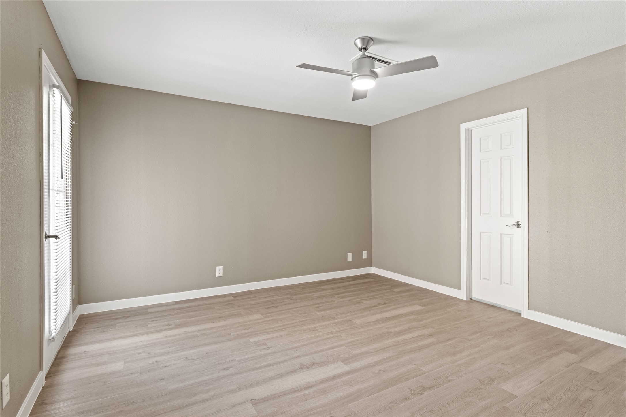 6205 Bellaire Drive S Fort Worth TX 76132