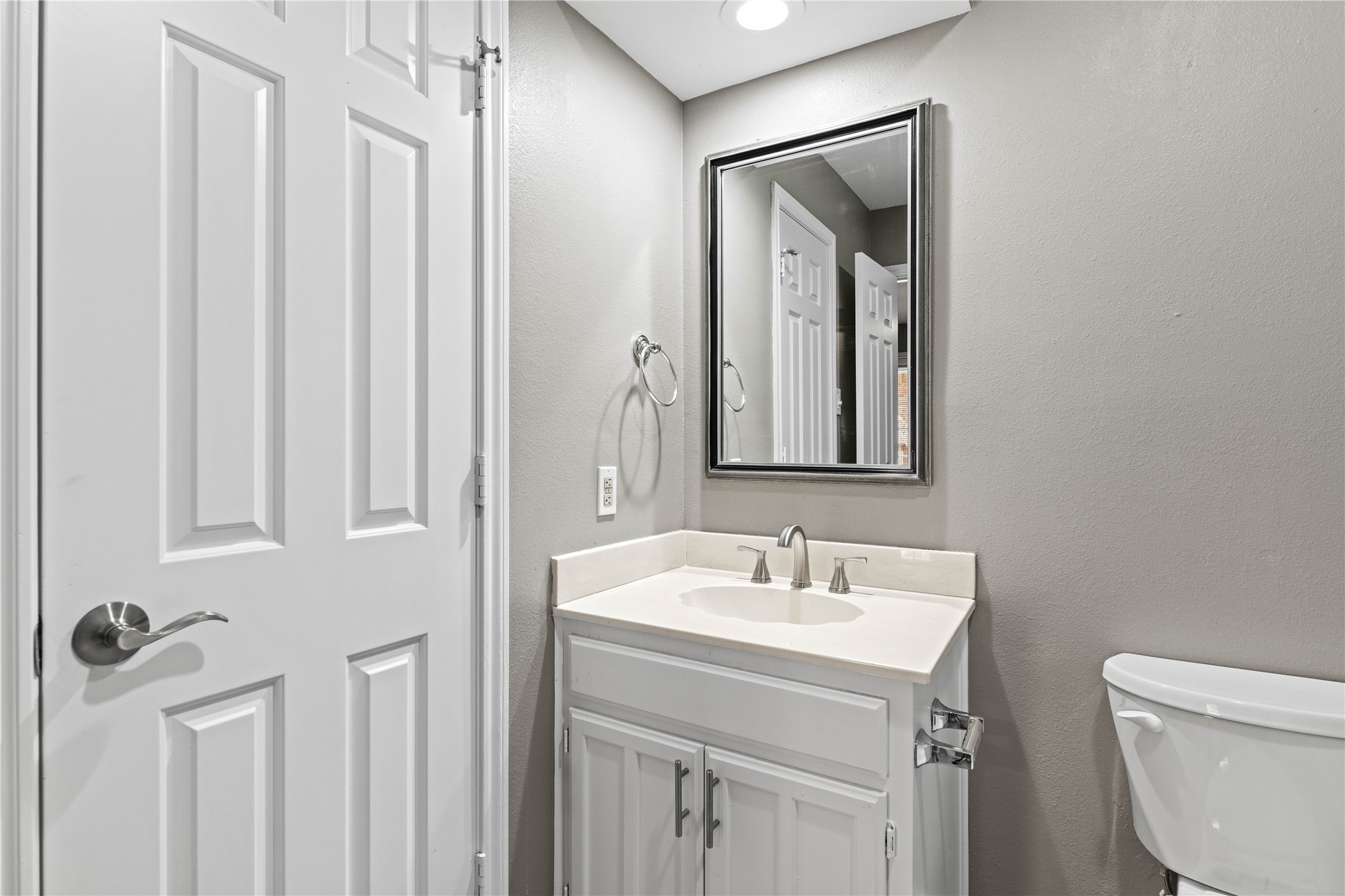 6205 Bellaire Drive S Fort Worth TX 76132