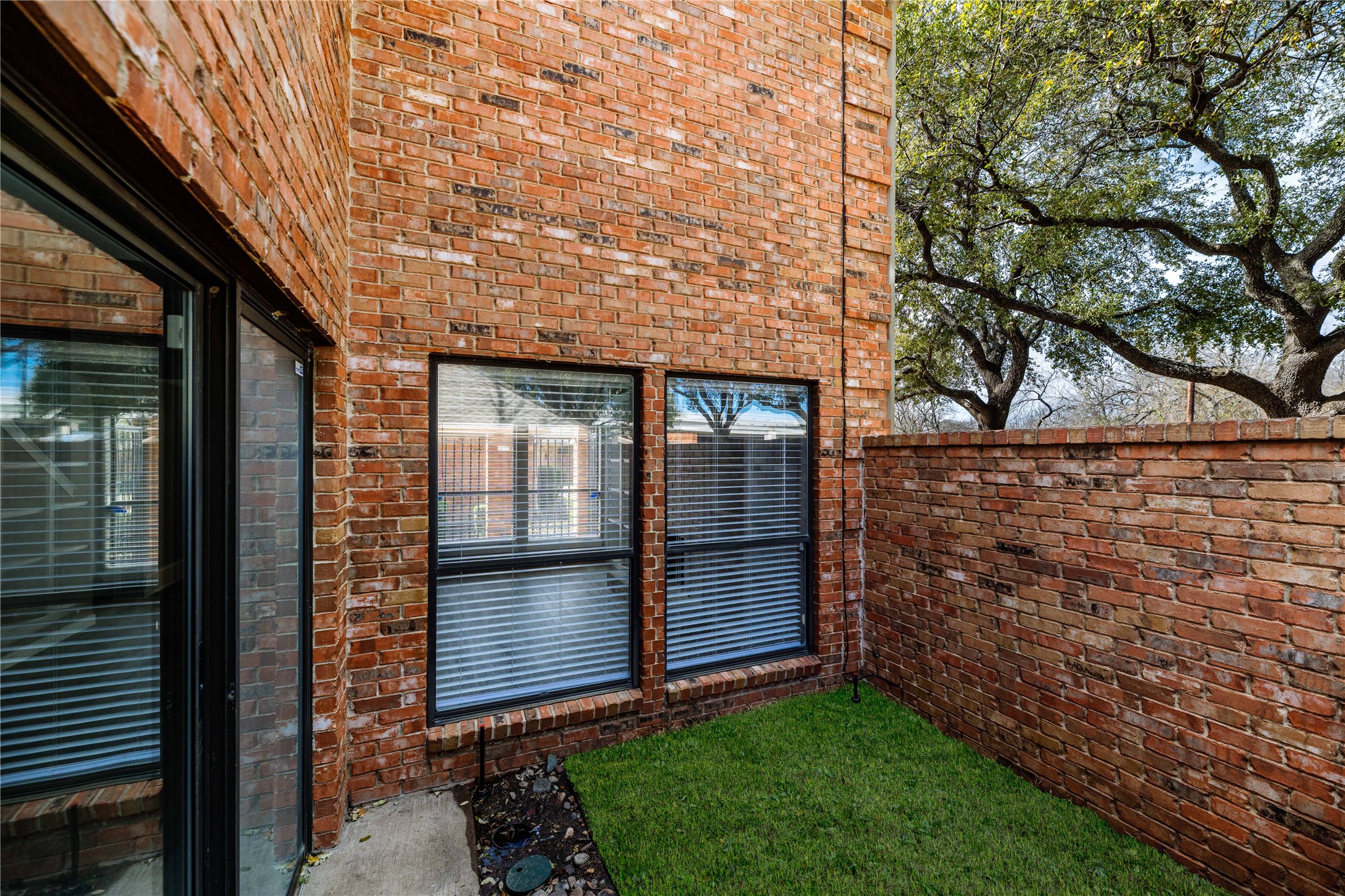 6205 Bellaire Drive S Fort Worth TX 76132