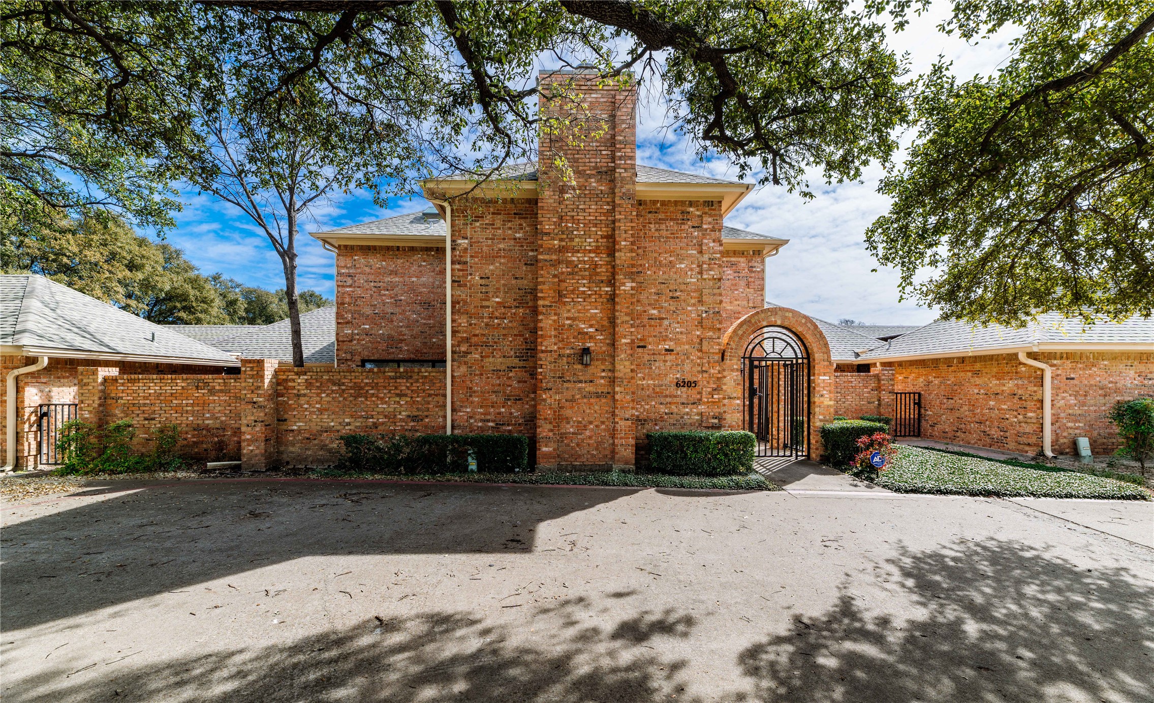 6205 Bellaire Drive S Fort Worth TX 76132