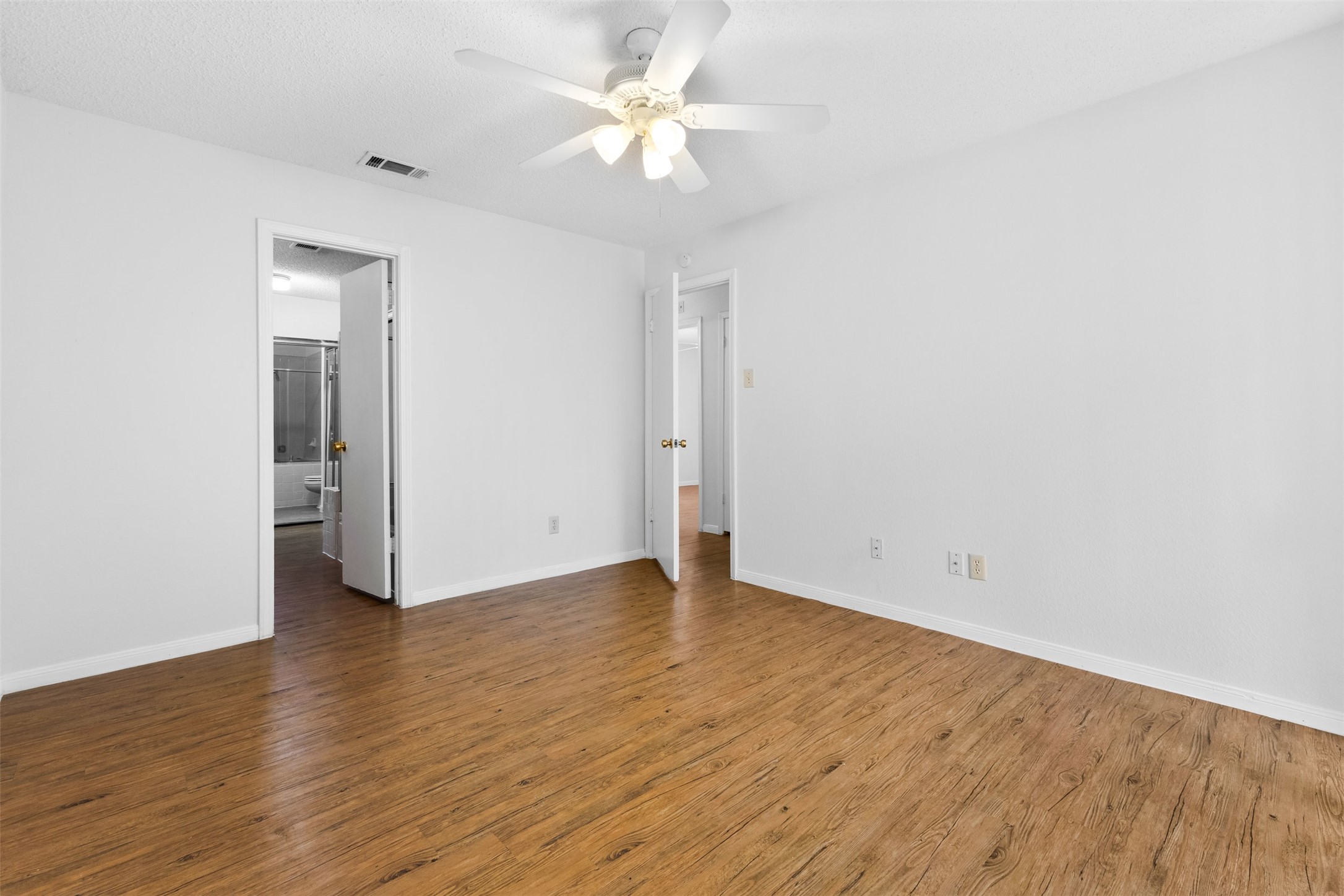 2109 Rainbow Drive Arlington TX 76011
