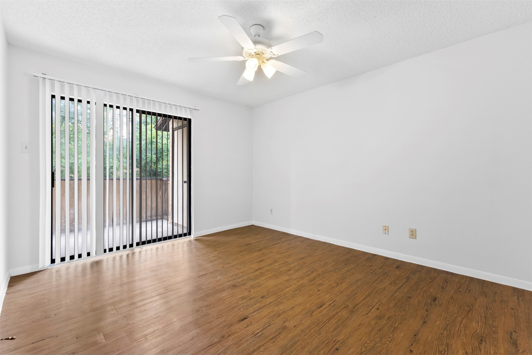2109 Rainbow Drive Arlington TX 76011