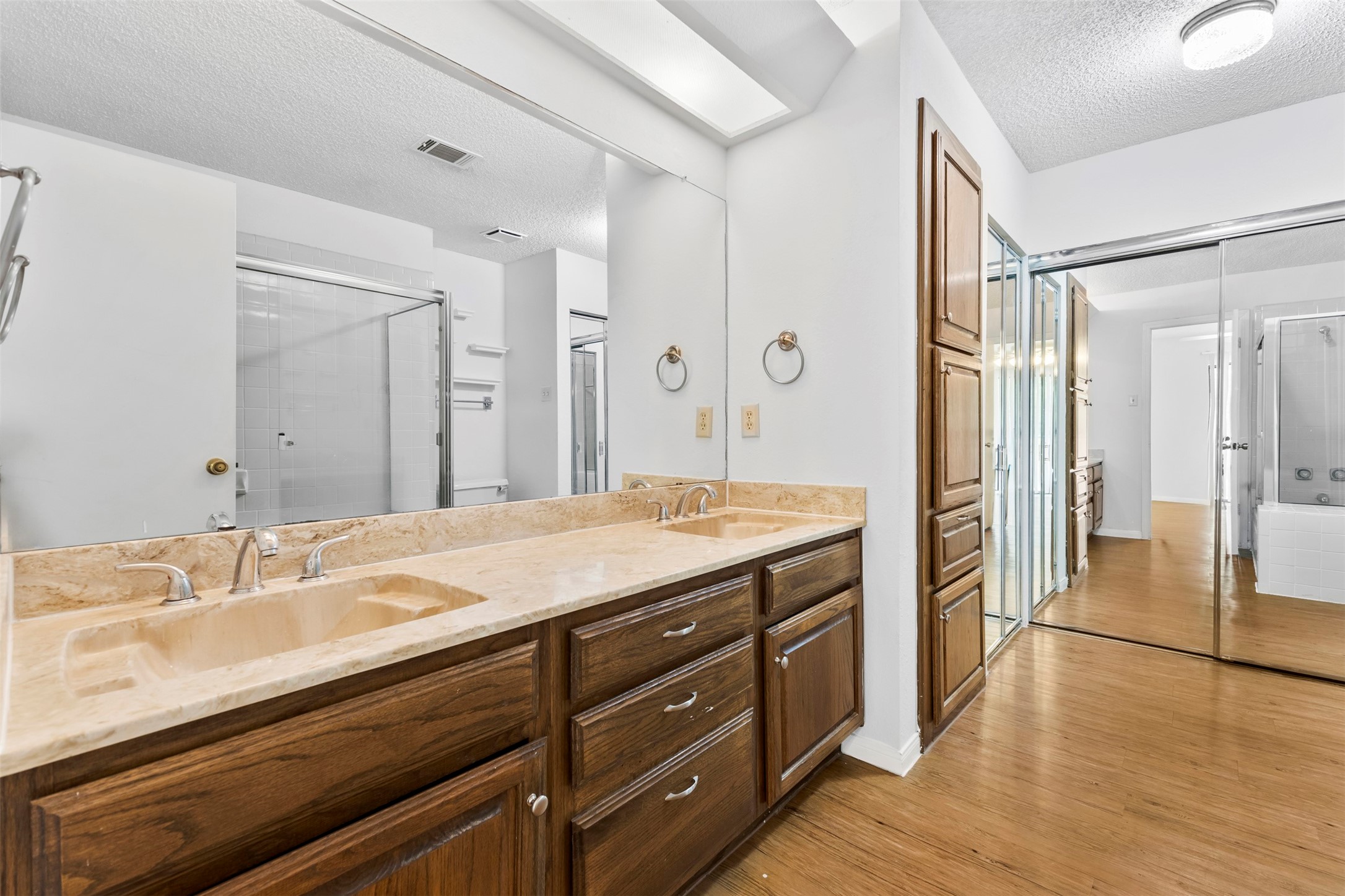 2109 Rainbow Drive Arlington TX 76011