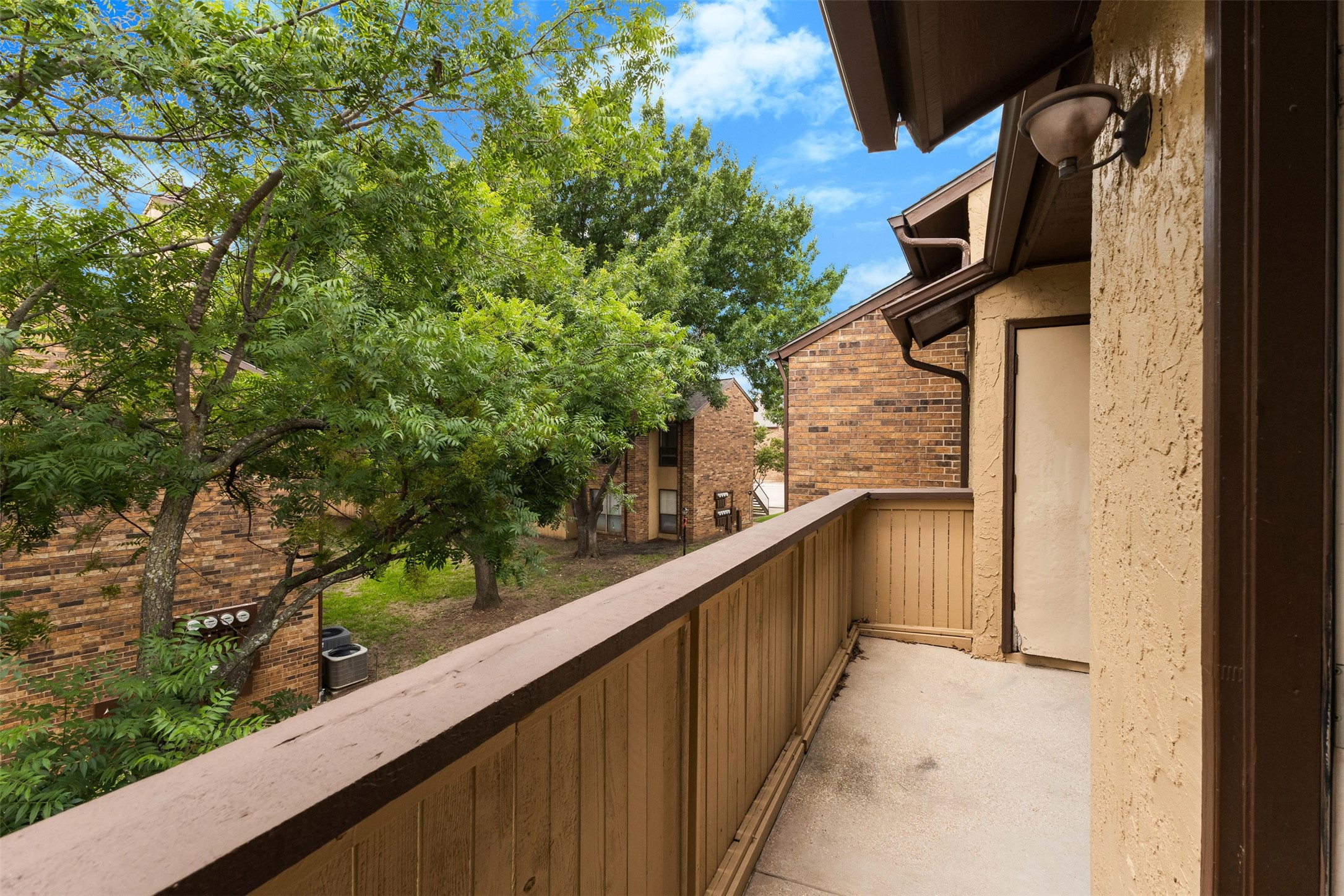 2109 Rainbow Drive Arlington TX 76011