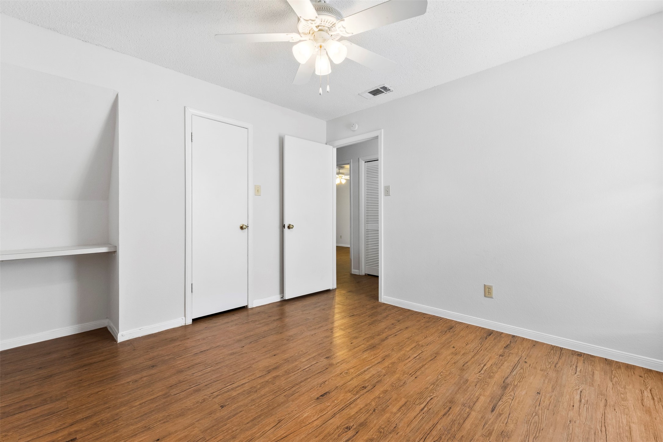 2109 Rainbow Drive Arlington TX 76011