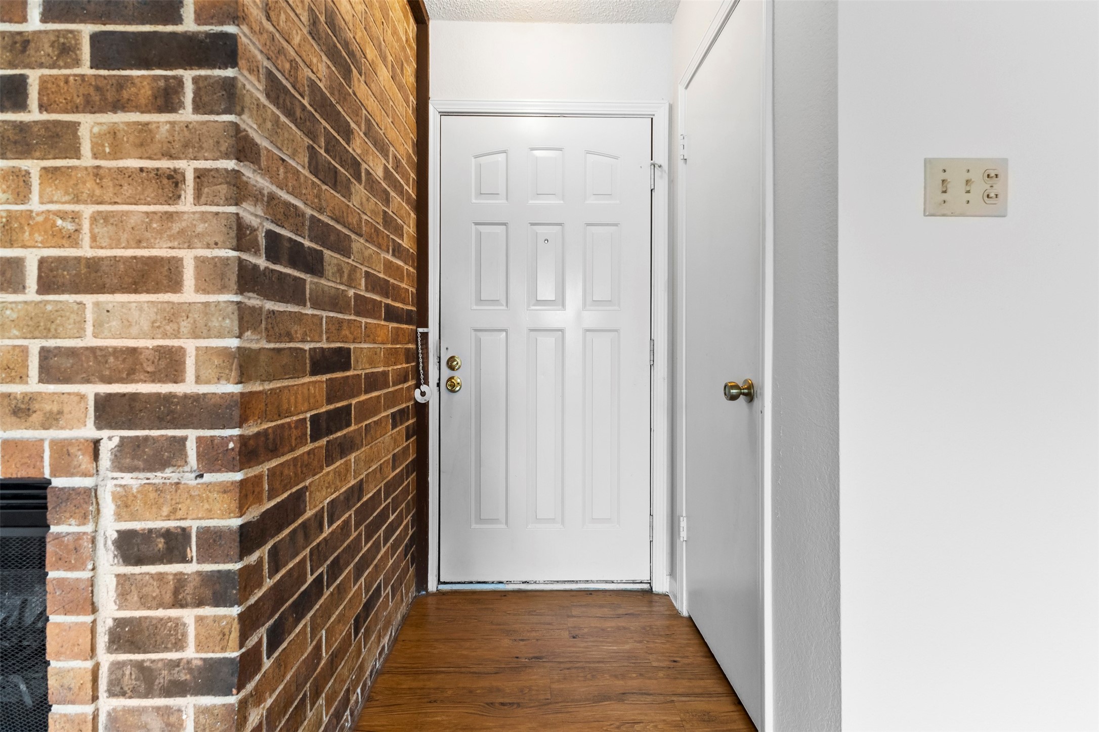 2109 Rainbow Drive Arlington TX 76011
