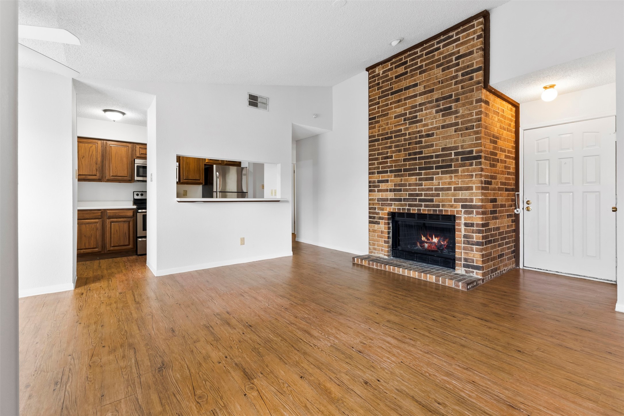 2109 Rainbow Drive Arlington TX 76011