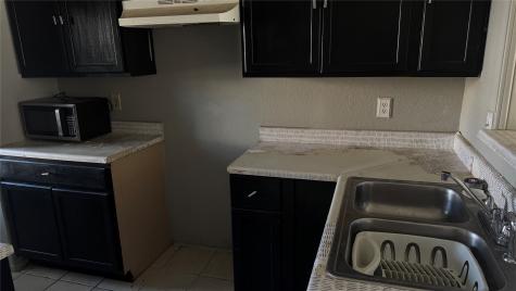 9434 Olde Towne Row Dallas TX 75227