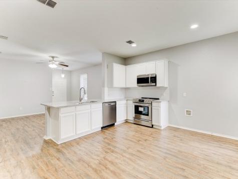 1121 Jamie Drive Grand Prairie TX 75052