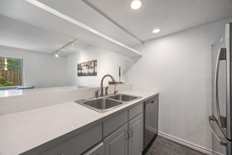 2710 Douglas Avenue Dallas TX 75219