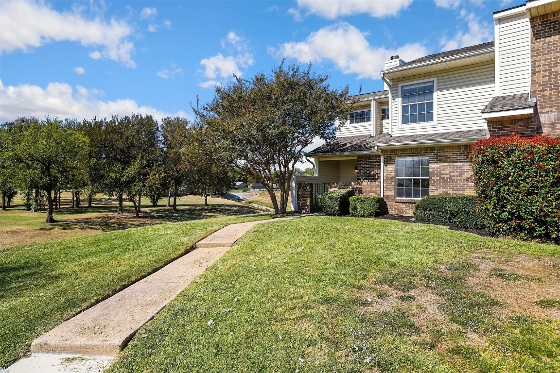 723 Creekwood Court Lewisville TX 75067