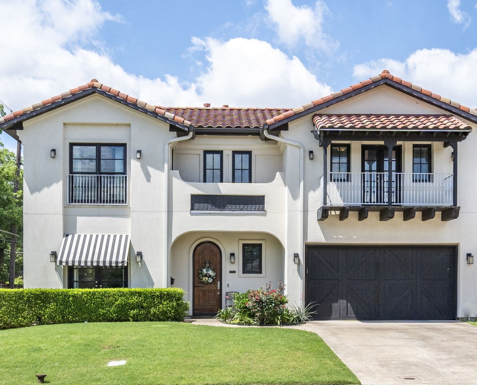 857 N Glasgow Drive Dallas TX 75214