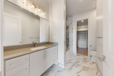 1900 S Ervay Street Dallas TX 75215