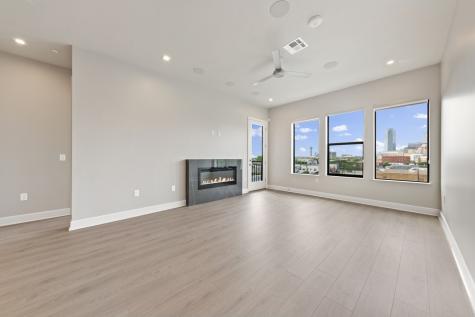 1900 S Ervay Street Dallas TX 75215
