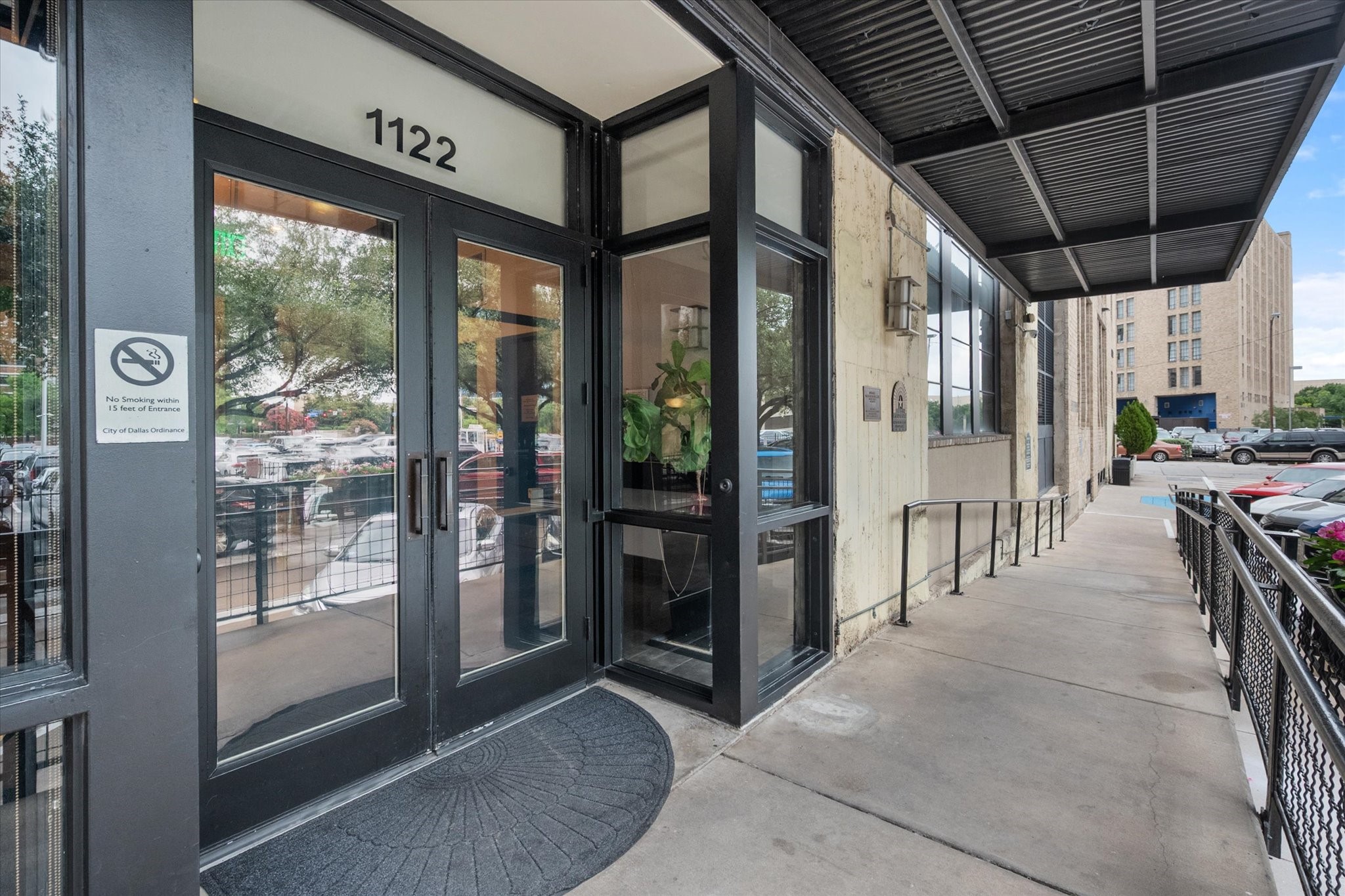 1122 Jackson Street Dallas TX 75202