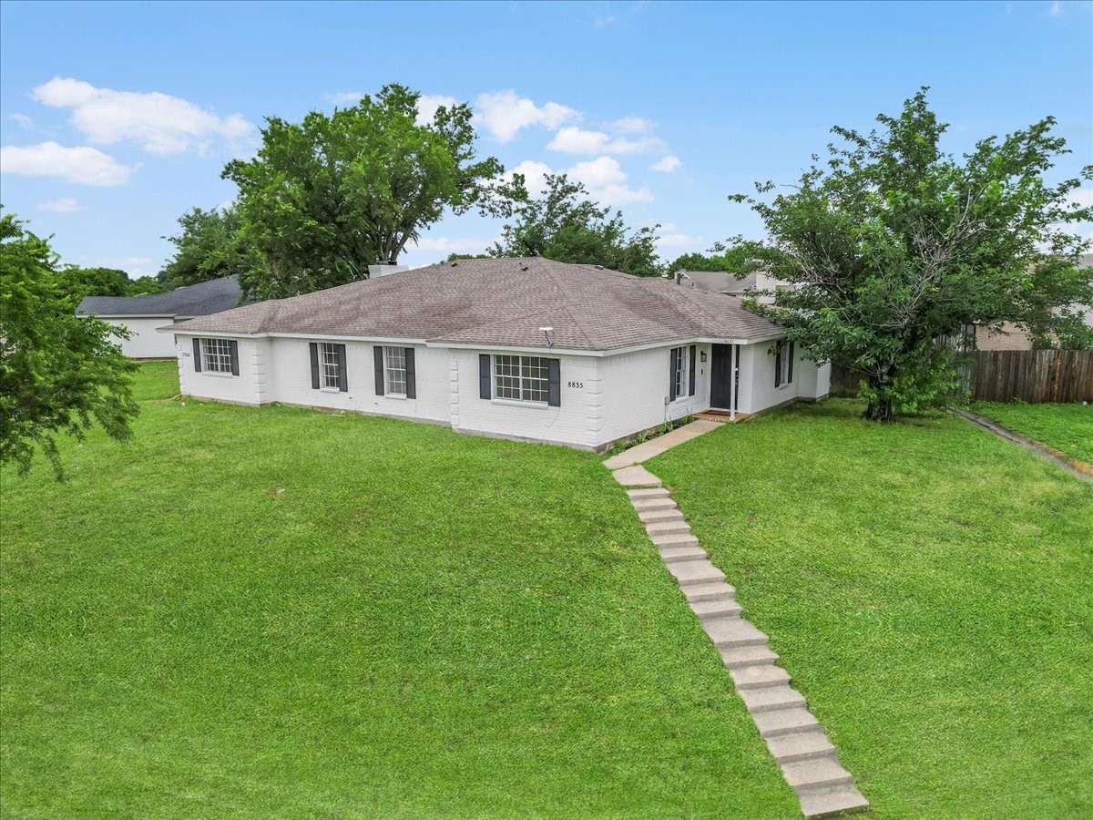 8835 Township Court Fort Worth TX 76179