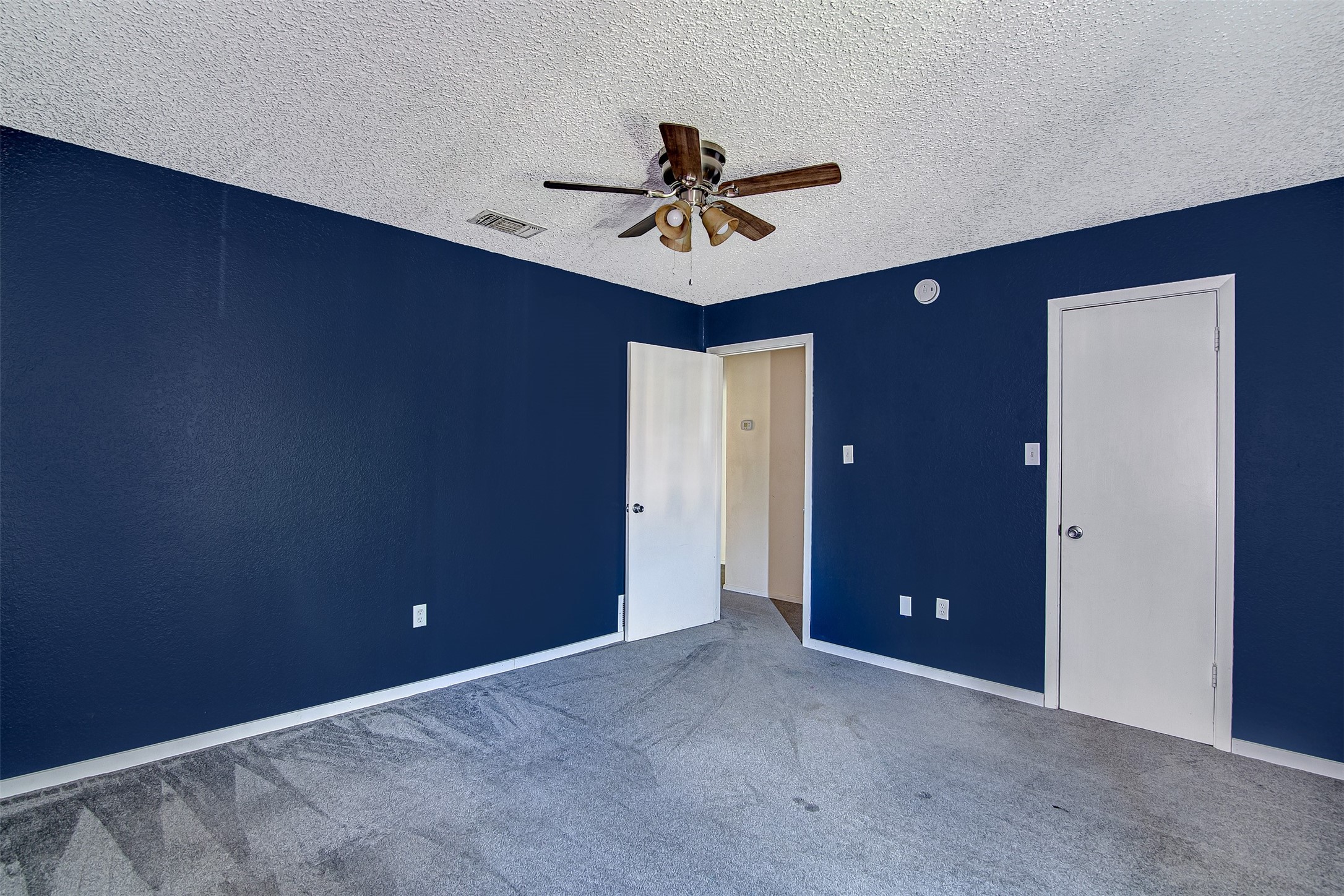 601 St Charles Drive Arlington TX 76013