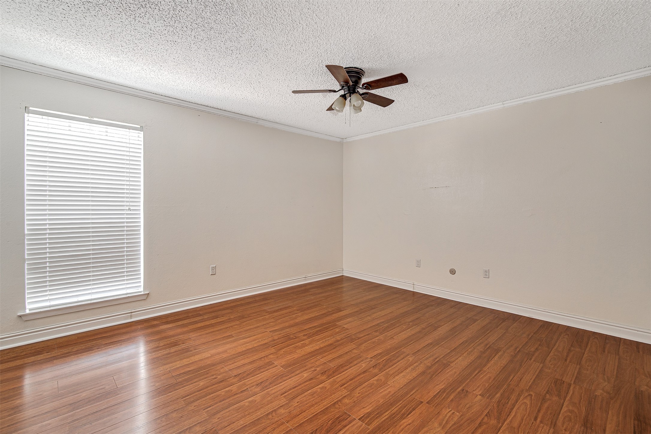 601 St Charles Drive Arlington TX 76013