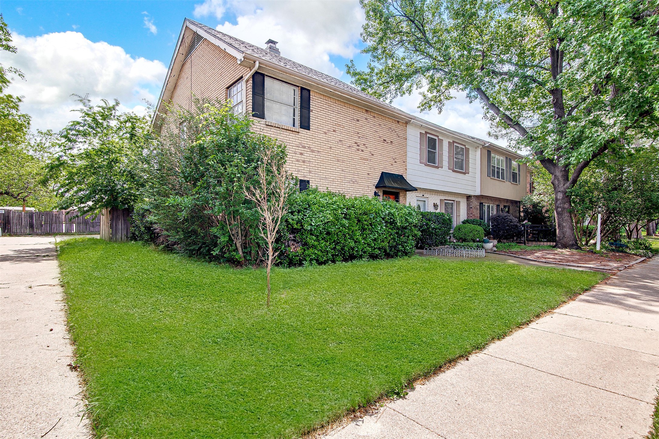 601 St Charles Drive Arlington TX 76013