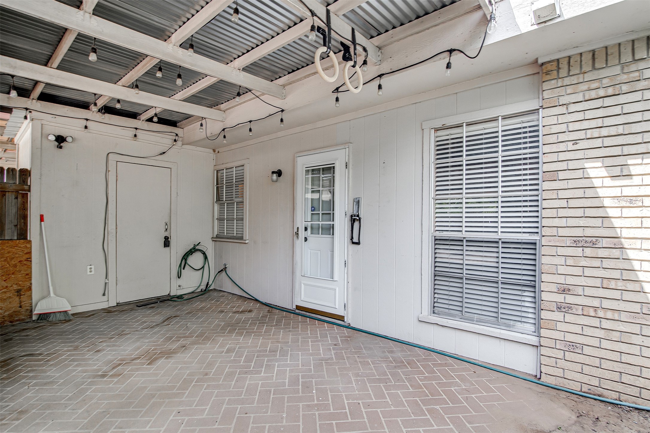 601 St Charles Drive Arlington TX 76013