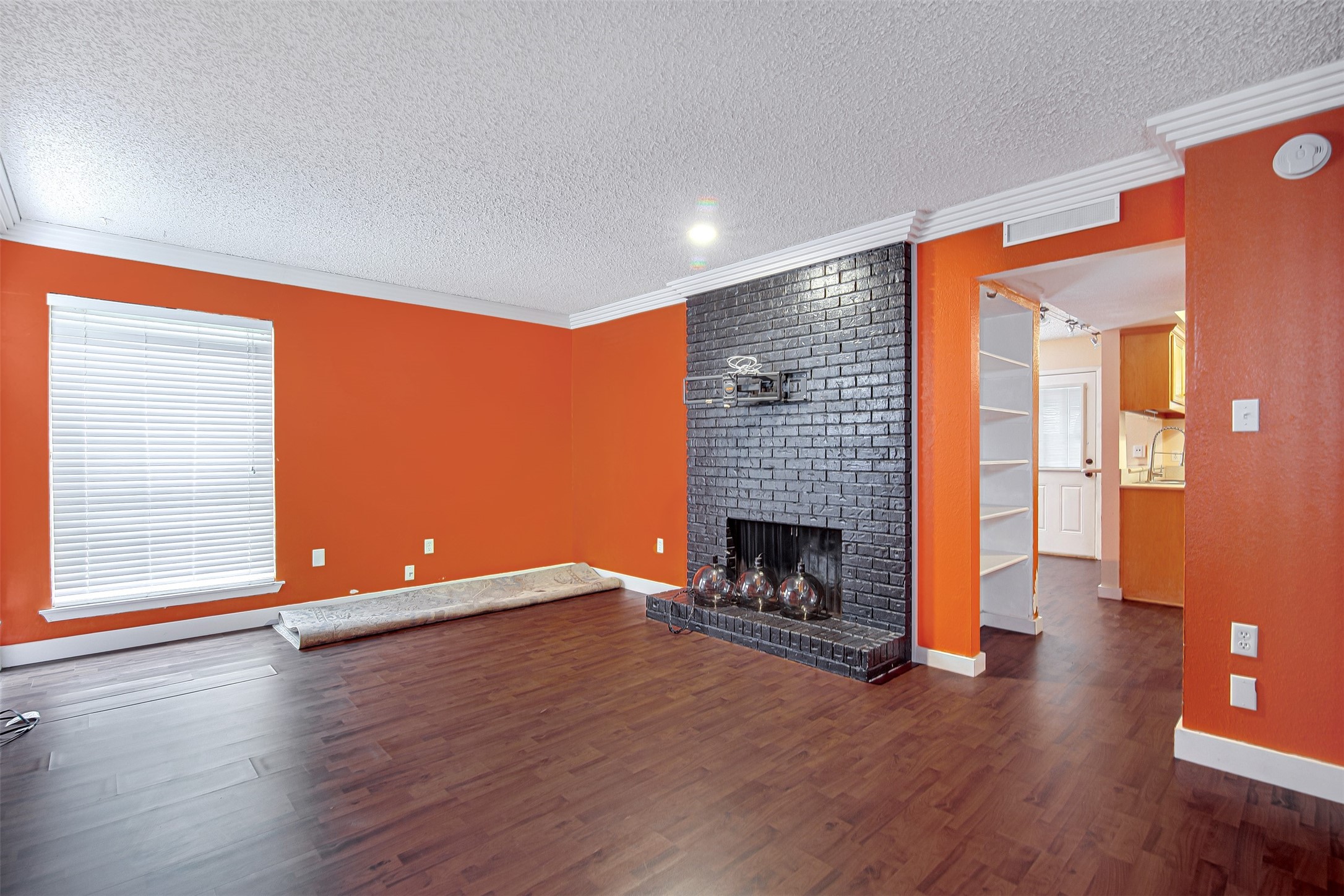 601 St Charles Drive Arlington TX 76013