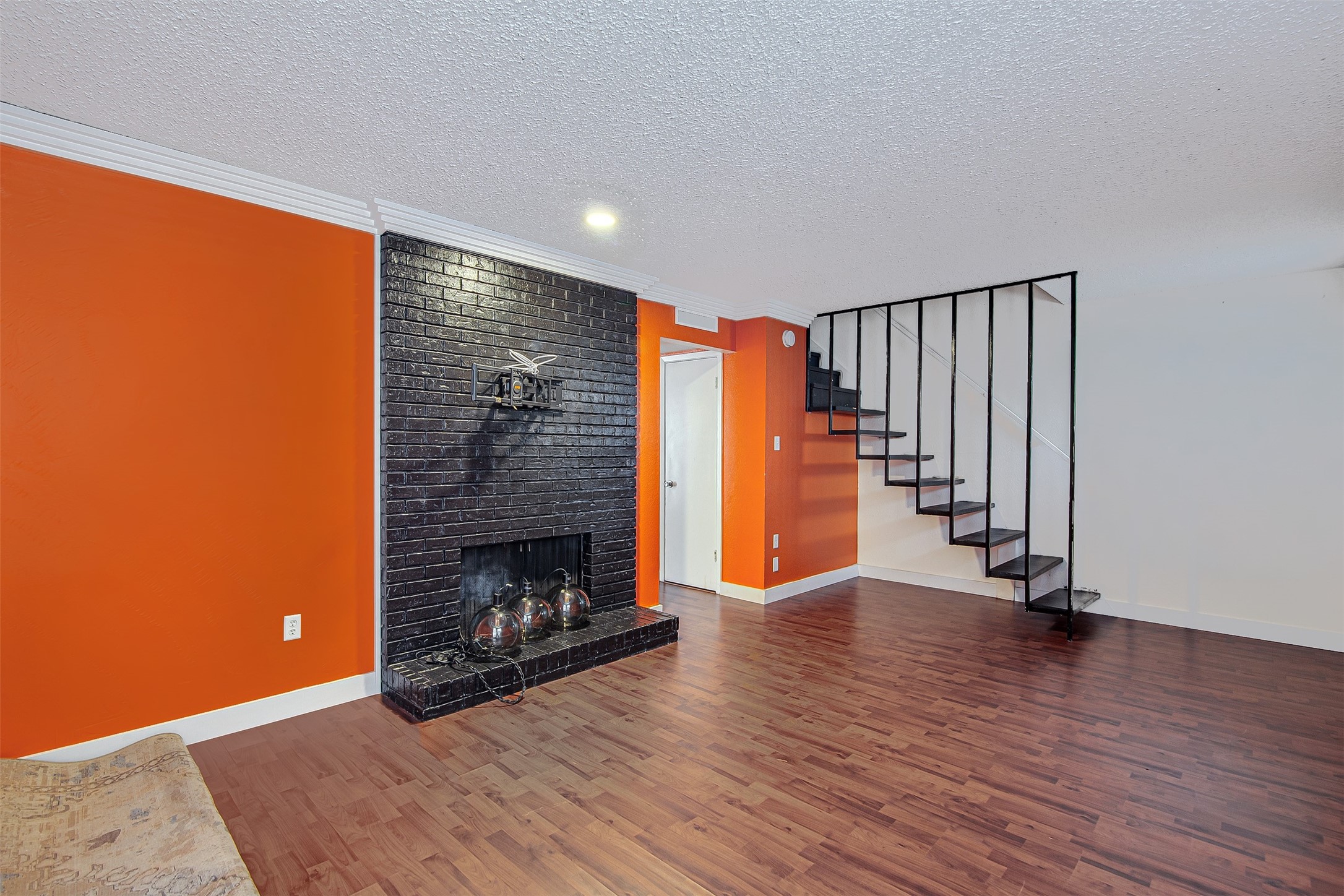 601 St Charles Drive Arlington TX 76013
