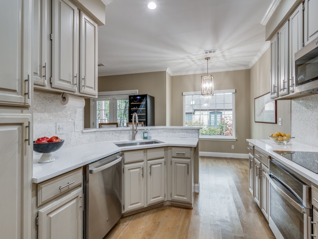 5950 Lindenshire Lane Dallas TX 75230