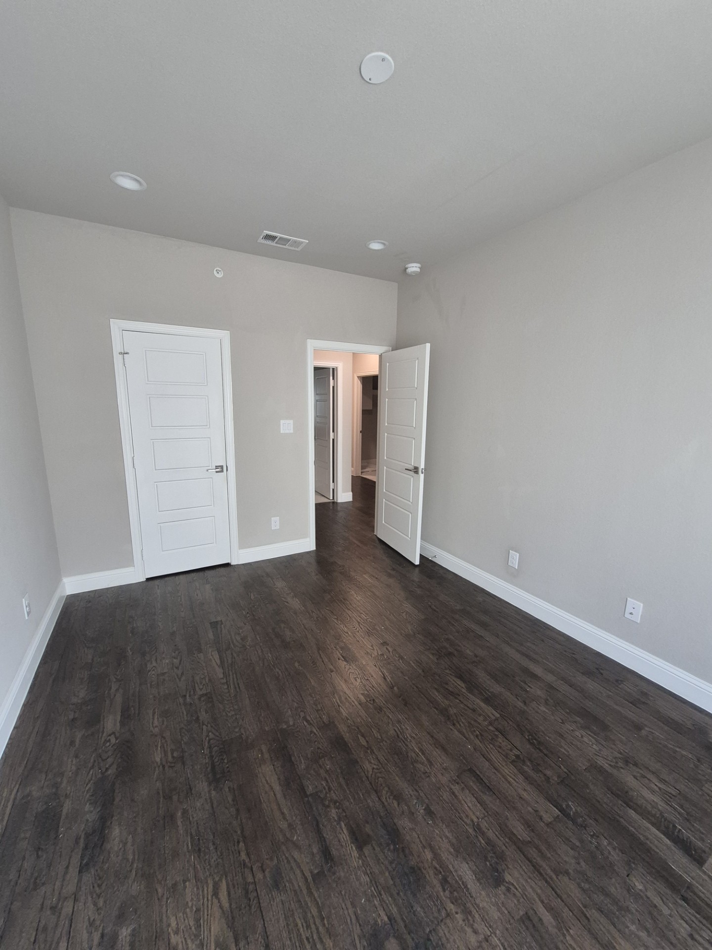 2904 Sheridan Carrollton TX 75010