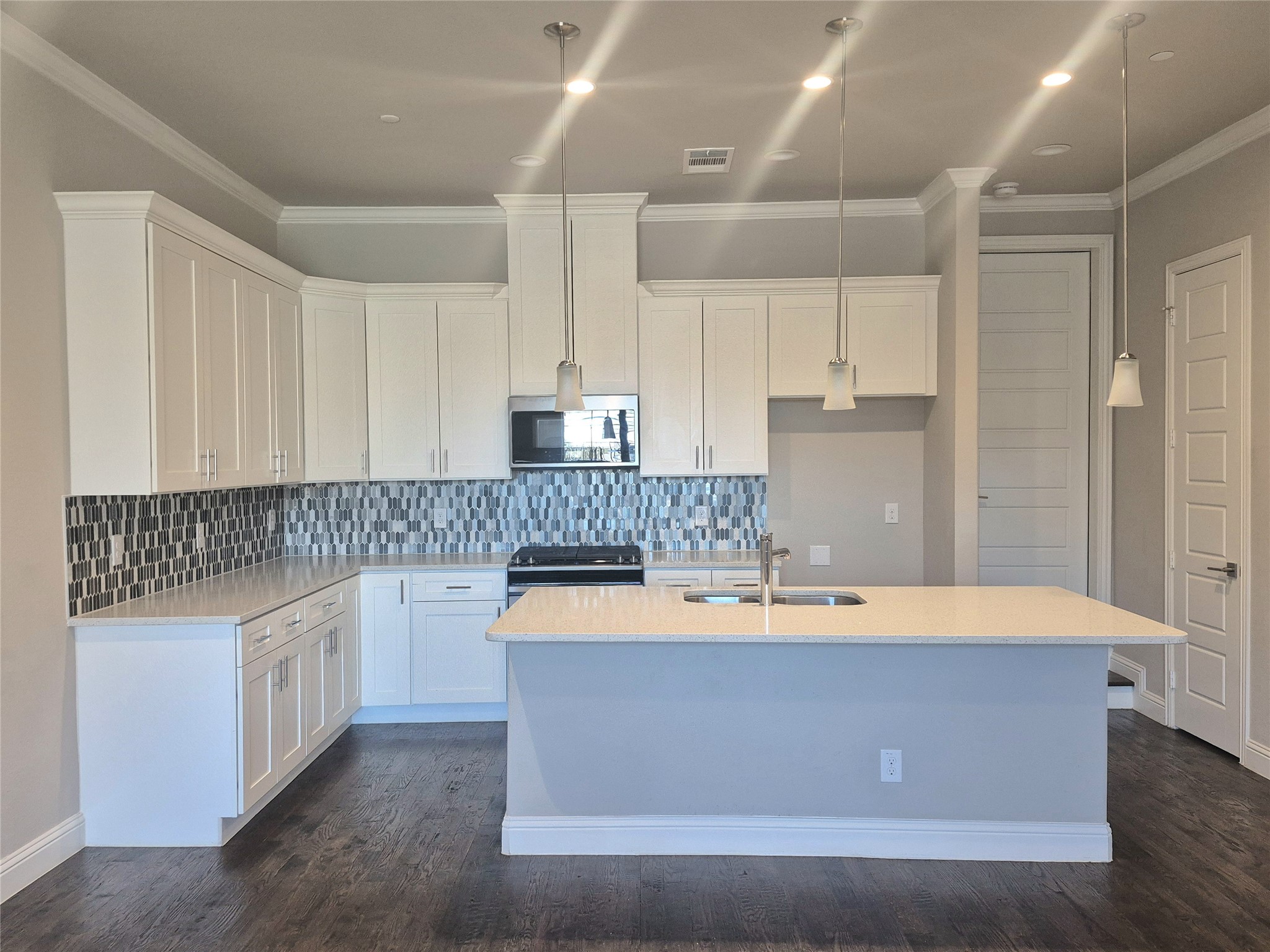 2904 Sheridan Carrollton TX 75010