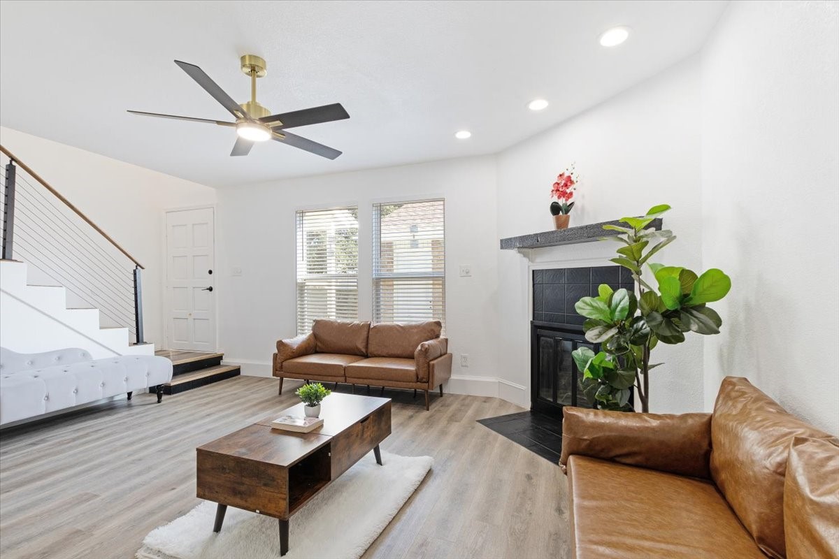 2051 Fleur De Lis Court Arlington TX 76012