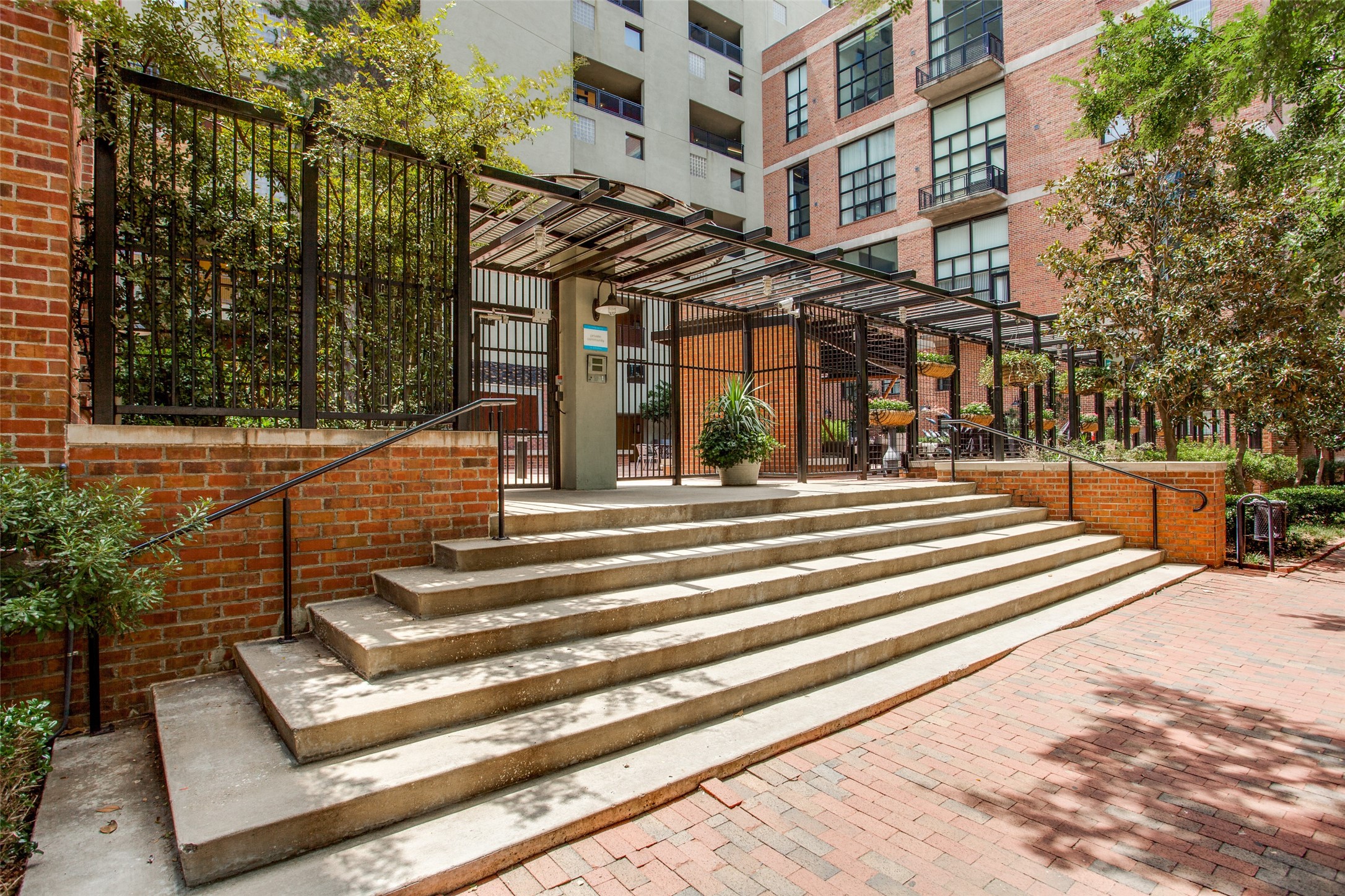 3110 Thomas Avenue Dallas TX 75204